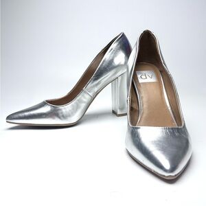 DV by Dolce Vita Metallic Silver Block Heel Pumps Women’s Size 8.5